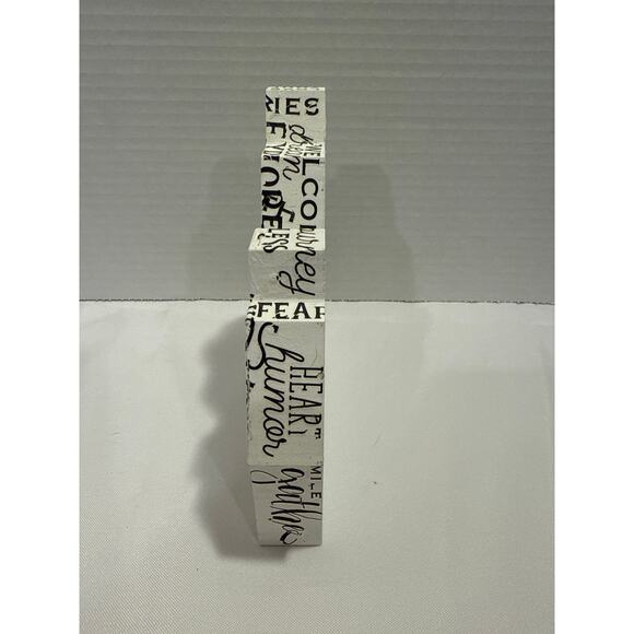 Family Love House Shaped Sign, Handmade, Words to Show Family Strength, Gift - Picture 4 of 7